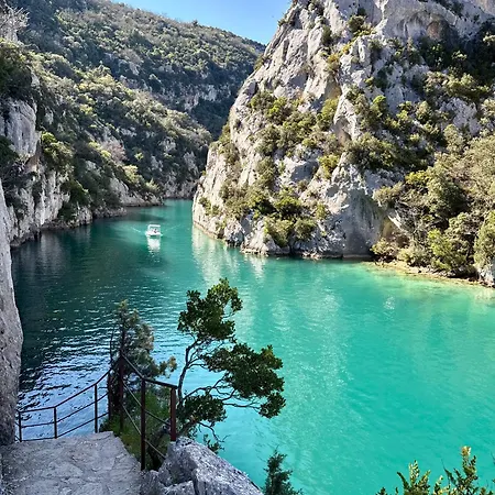 Le Paradis' C'est Ici Apartment